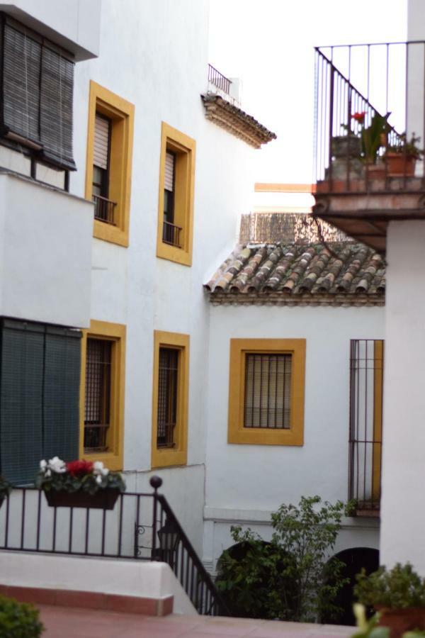 Apartamento Saravia Only Families قرطبة المظهر الخارجي الصورة